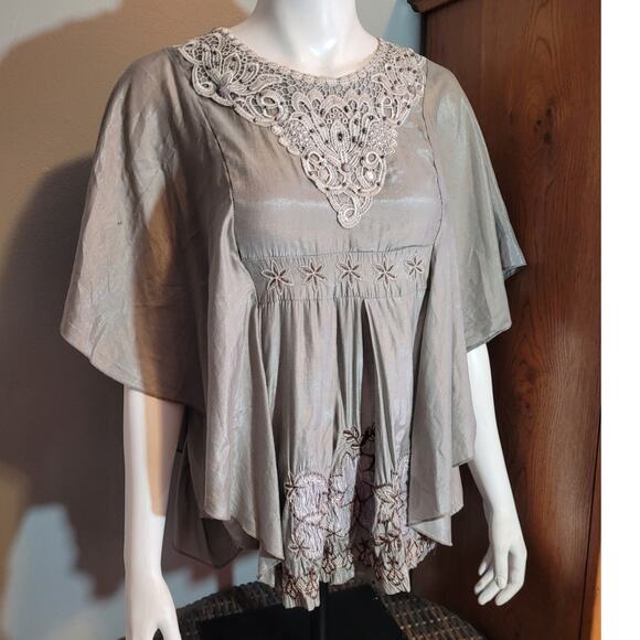 Quizz Fashion Gray Embroidered Layered Lagenlook Blouse Womens Small Boho Indie - Picture 1 of 8